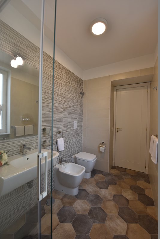 dimora conte di ruvo Napoli bagno camera 55 la musica